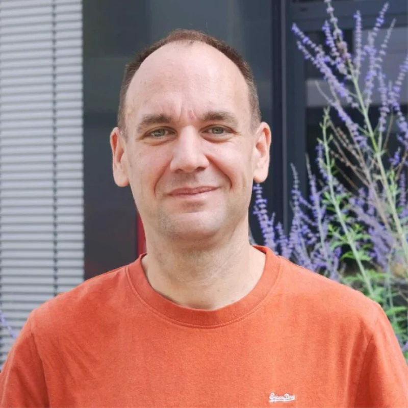 Porträtfoto von Nick Dinges