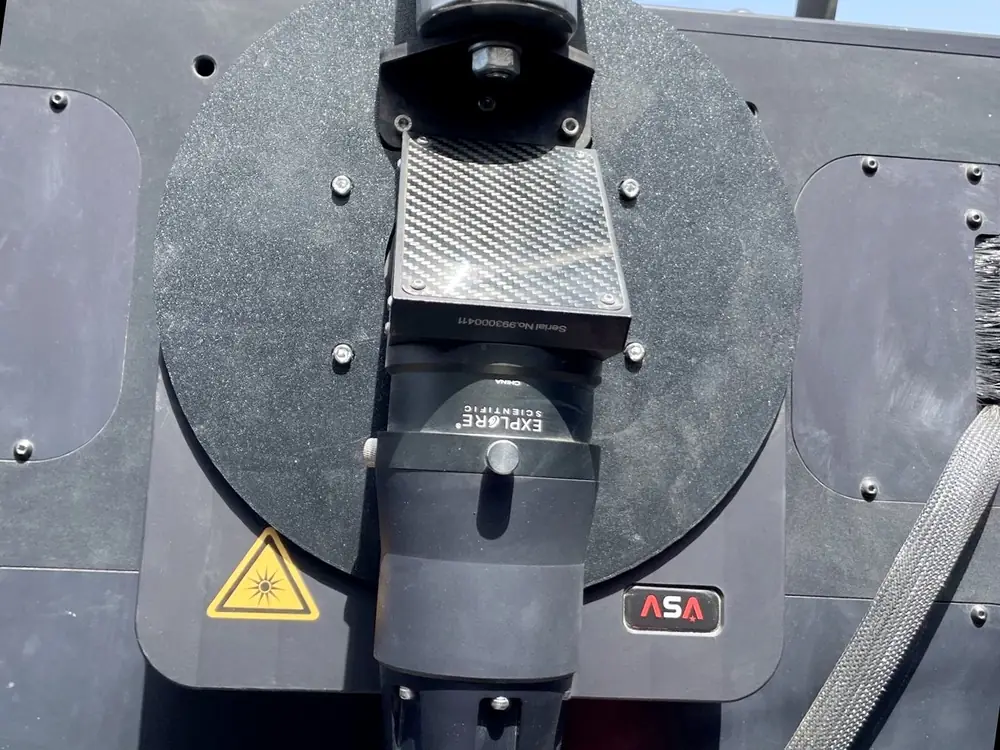 Telescope mount with 3D-printed cover