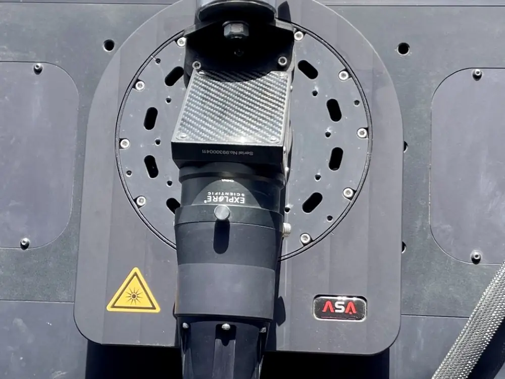 Telescope mount without cover